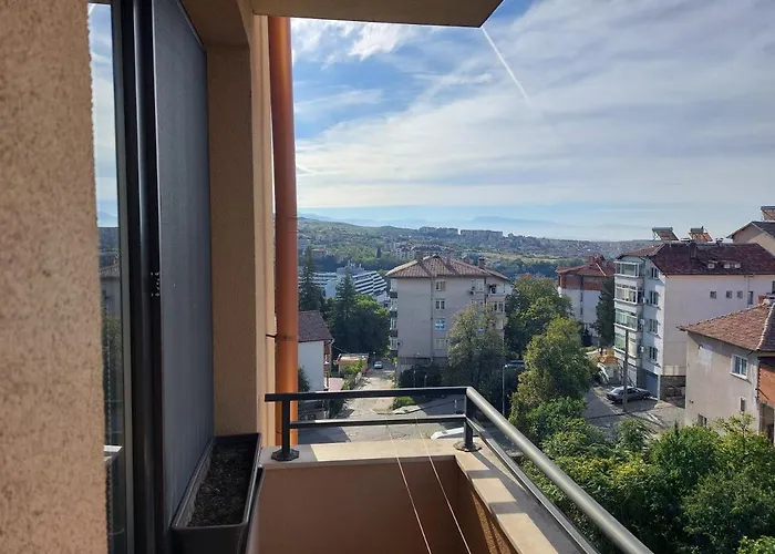 Apartament Emi